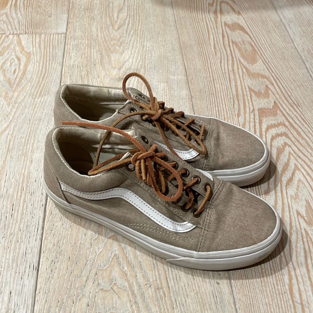 Vans size 8
